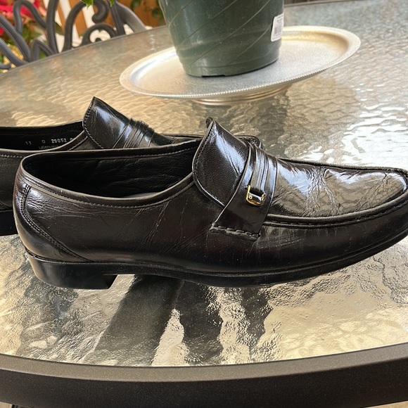 Men’s Bostonian Slip On Dress Shoes. Like New Size 11. Black. - Picture 4 of 13